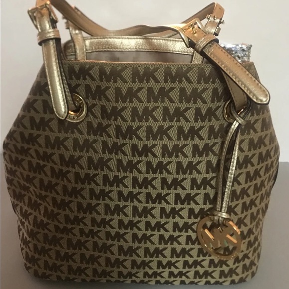 Michael Kors Handbags - Original Michael Kors Purse
New with tags.